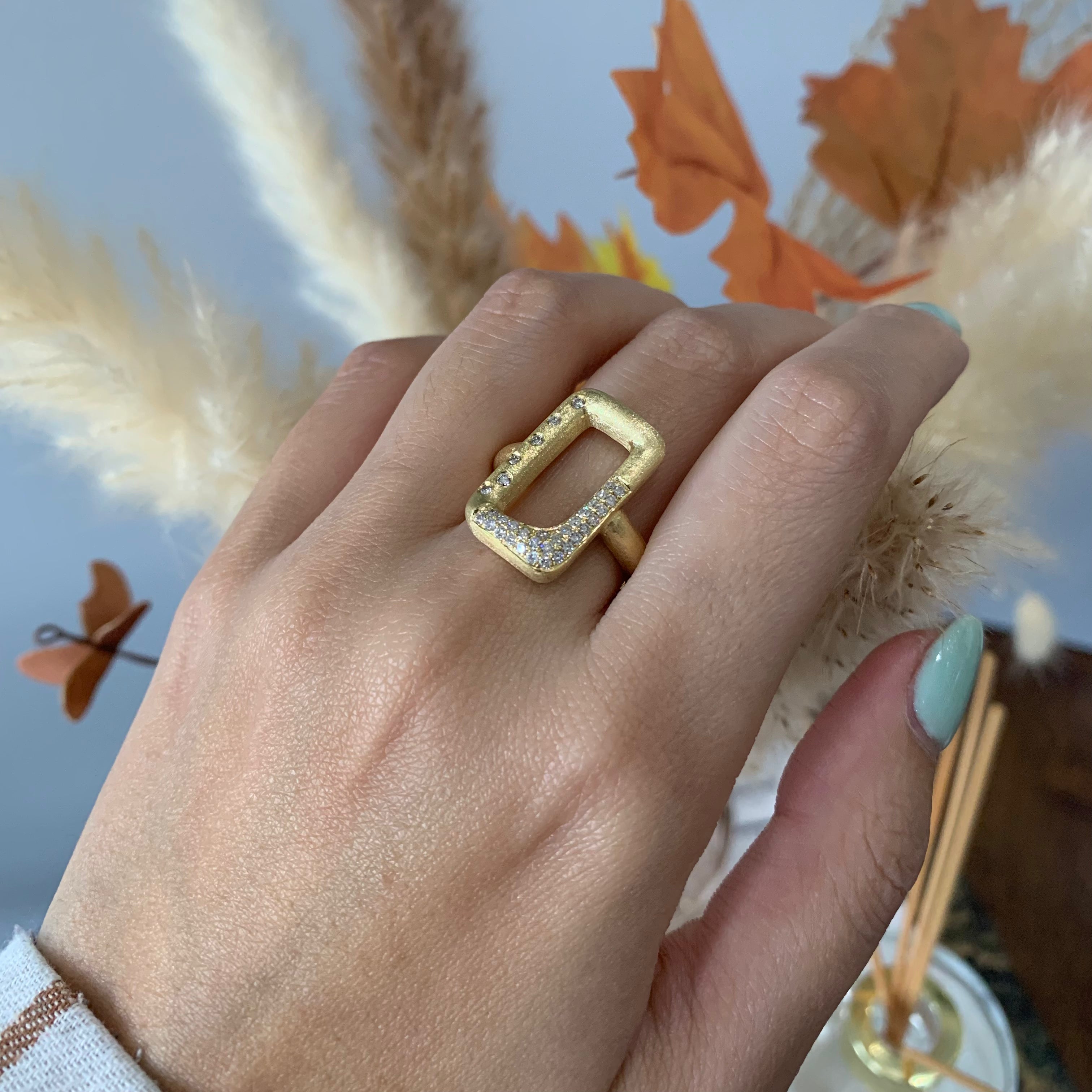 Rectangle wedding rings discount